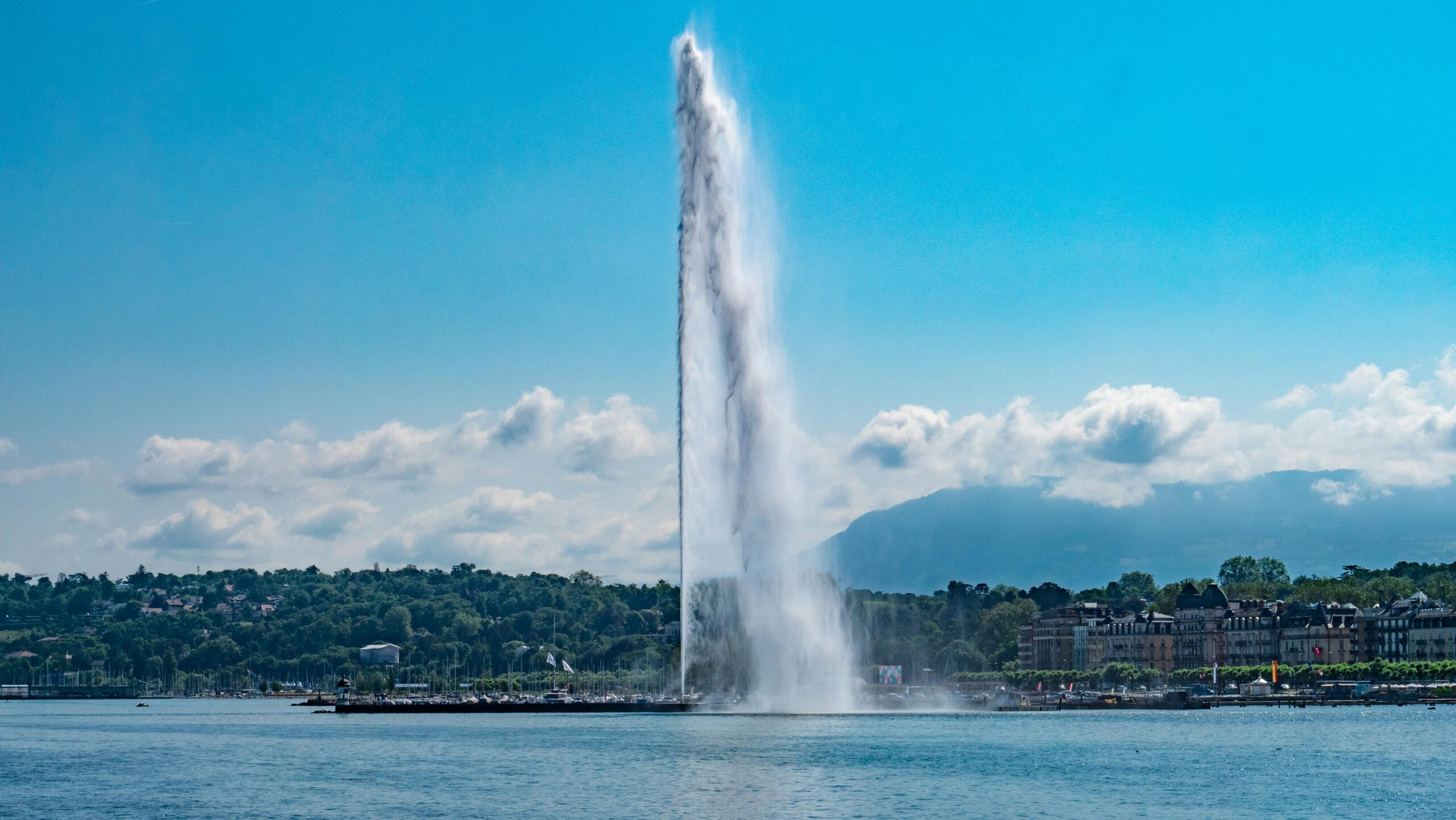 Adresse postale en Suisse : Tout ce qu’il faut savoir pour choisir la bonne solution